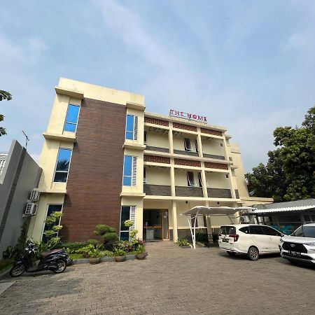 The Home Srengseng 雅加达 外观 照片