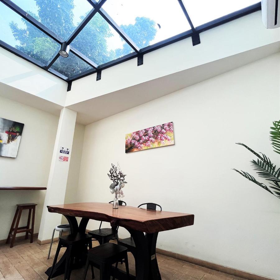 The Home Srengseng 雅加达 外观 照片